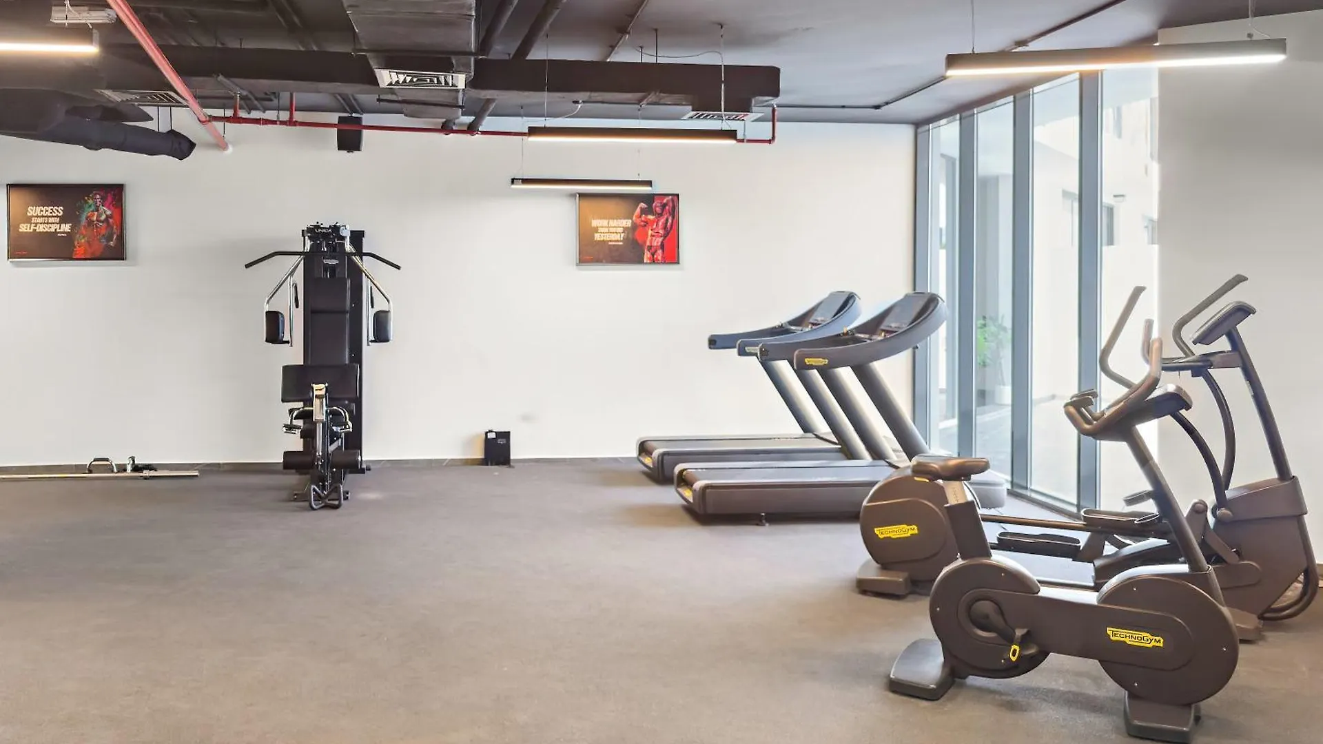 Modern Apt With Pool, Gym, Mini Golf, Playground Dubai 0*,  United Arab Emirates
